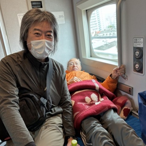 広島県から千葉県へ 新幹線の多目的室を利用した介護施設転居サポート