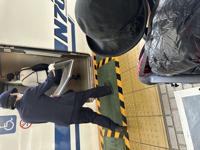 長距離転院 新幹線 介助風景