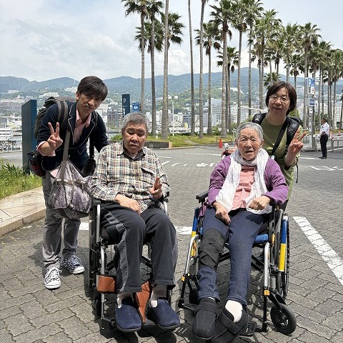 車いす旅行ご夫婦で